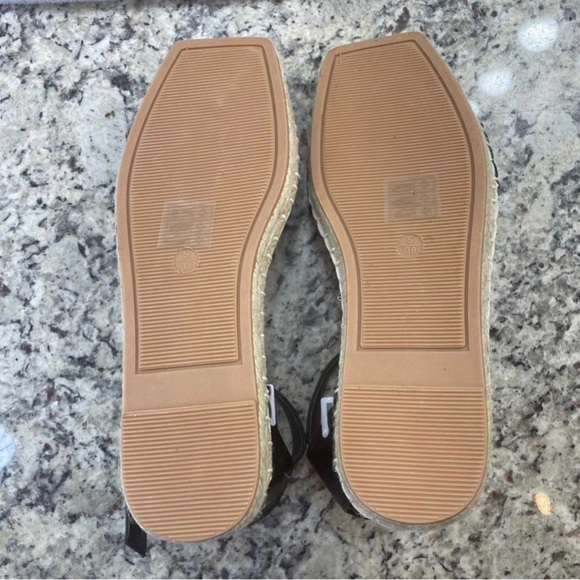 ASOS London Rebel Square Toe Espadrille Two Part
Sandals - Picture 4 of 4